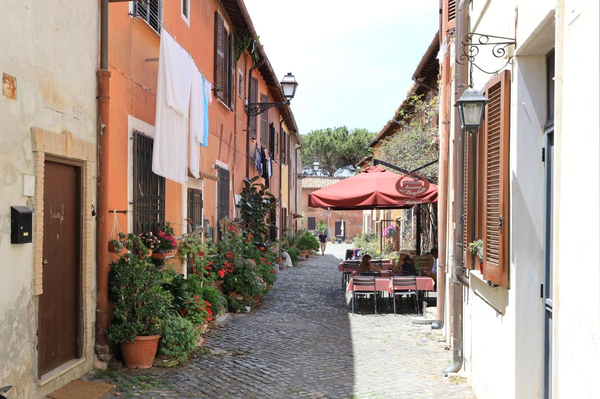 Casa Dalu A Roma Nel Cuore Di Ostia Antica Exterior foto